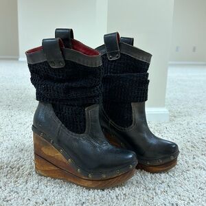 Bedstu bruges ii wedge boot in Black Rustic - size 6